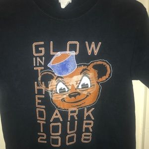 Kanye west glow in the dark tour t shirt 2008